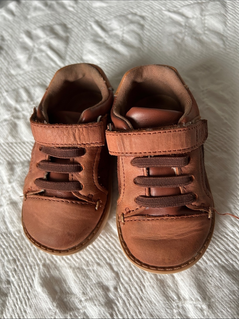 Stride Rite SRT Toddler Boys Charlie Casual Sneaker, Sz 4M.